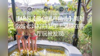 乖巧邻家小妹妹！和小男友居家操逼！白色衬衣牛仔短裤，抓起屌吸吮，骑乘位美臀上下套弄，极度诱惑